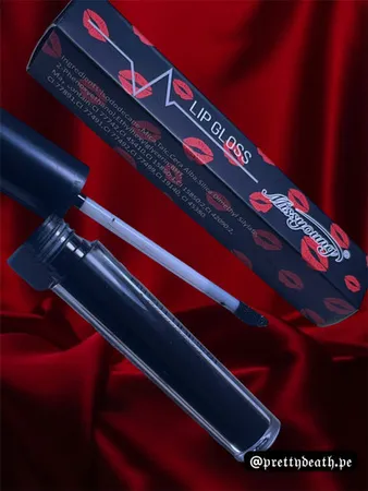 Imagen de producto de: Labial Negro Matte Gotico Liquido