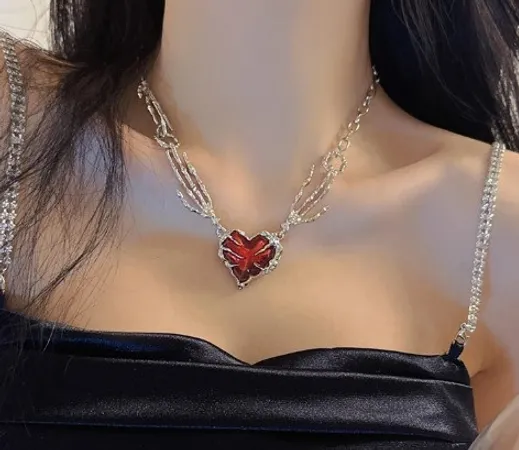 Imagen de producto de: Collar Dark Red Corazon