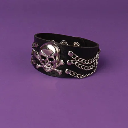 Imagen de producto de: Brazalete craneo con cadenas ajustable