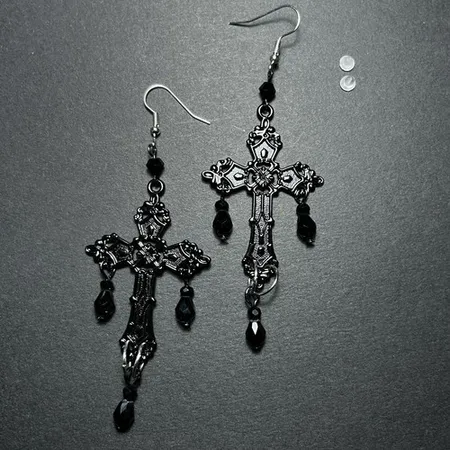 Imagen de producto de: Aretes de Cruces Negro Goth Victoriano