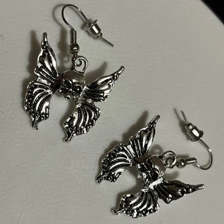 Imagen de producto de: Aretes Ladies Plateados variados