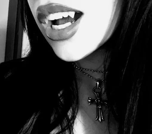 Imagen de producto de: Colmillos Vampire Fangs